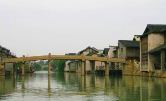 Wuzhen Shuixiang Family Inn