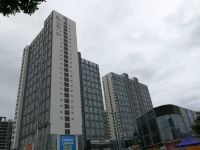 米兰国际公寓(广州东凌广场店) - 尊贵大床房