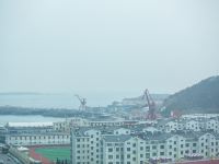 青岛爱港湾公寓 - 明亮海景房