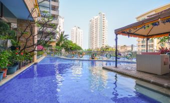 Meet Summer Seaview Apartment
