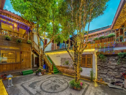 Huaqian Yuexia Inn Lijiang Hotels near Square Market