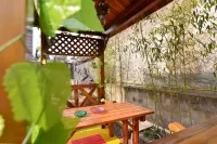 Lianhua Inn
