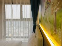 燕蜗酒店式公寓(广州融创文旅城店) - 现代ins风轻奢家庭套房