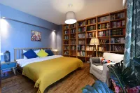 Lanzhou Shengda Apartment (Dongfanghong Plaza Subway Station)