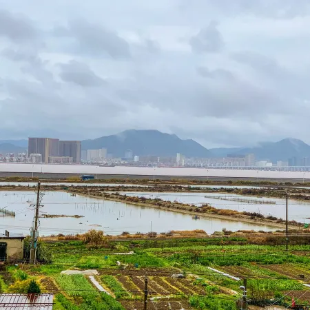 Zhujiajian Grandma's Courtyard Homestay (Centipede Zhi Wharf Branch)