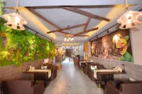 Lianhua Inn