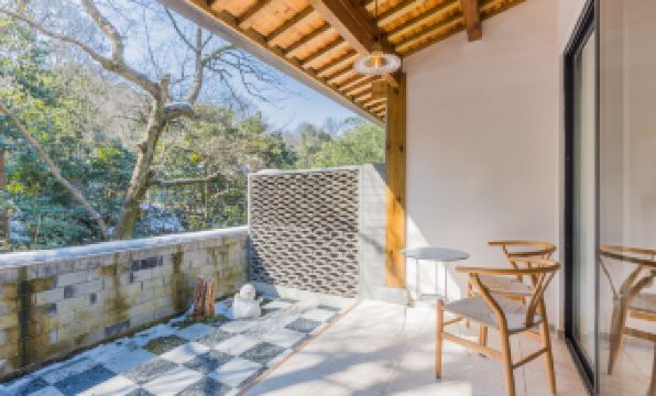 Weiwen Xiaozhu Hotel