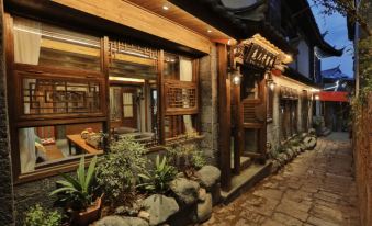 Hongshe Xingguan Inn (Lijiang Old Town Sifang Street Branch)