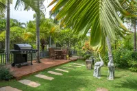 Spring Sea Villa (Sanya Bay Phoenix Airport Branch)