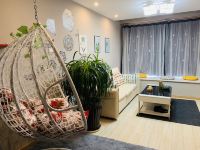 重庆锦鲤小居公寓(5号店) - 精致一室一厅套房