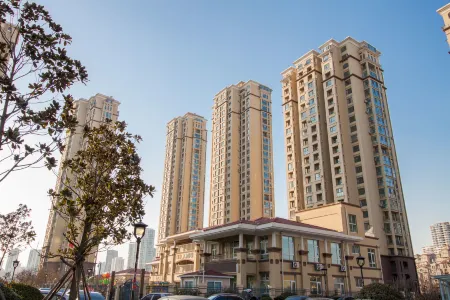 Qingdao Qinhai Life First Line Seaview Holiday Apartment