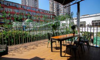 Longjite Lvteng Meiju Hotel