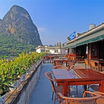 Yangshuo Village Inn（By Moon Hill） Hotels near Moon Hill