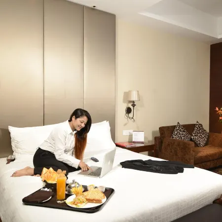 Pride Plaza Hotel, Kolkata