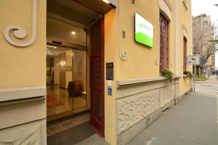 Residence Star Отели рядом с достопримечательностью «Музей искусств Востока»