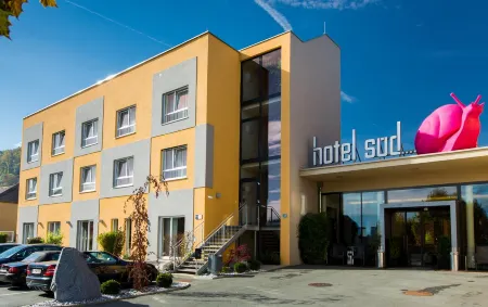 Hotel Süd Graz Отели в г. Гундерсдорф
