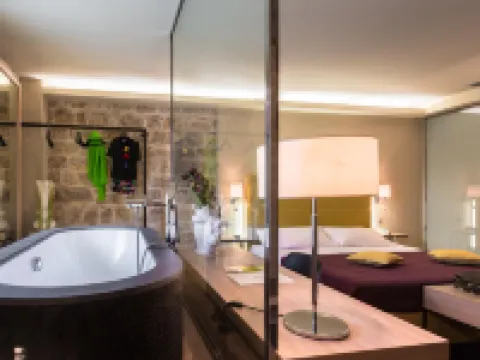 艾爾霍姆斯皇宮酒店 科米索酒店