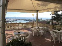 Hotel Miramare Ξενοδοχεία στην πόλη Imperia