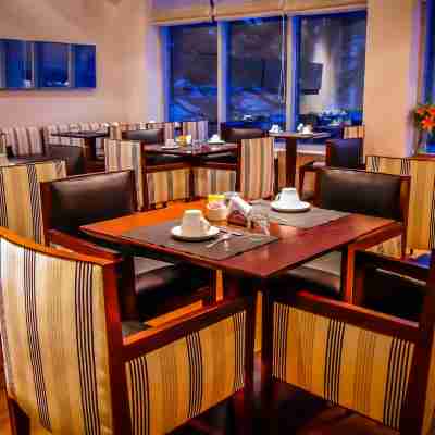 Elegance Hotel Dining/Meeting Rooms