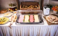 義大利大飯店 - 早餐