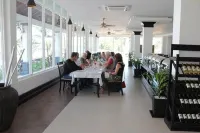 Glorious Hotel & Spa - С баром
