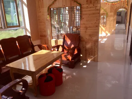 Mutual Help Fuzetan Farm Отели в г. Хучжу-Туский автономный уезд