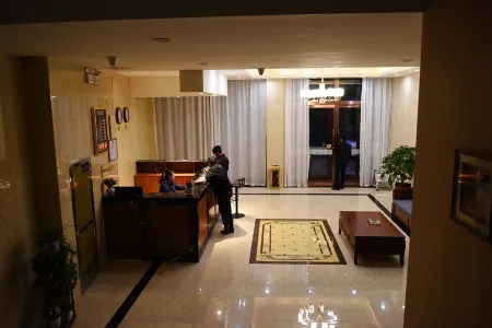 Jingbian Binyue Business Hotel Отели рядом с достопримечательностью «The Wave Valley Scenic Area»