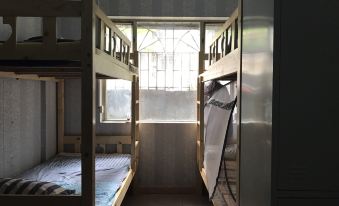 Xingchen Ping'an Males Youth Hostel