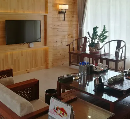 BamabainiaozhuangHotel