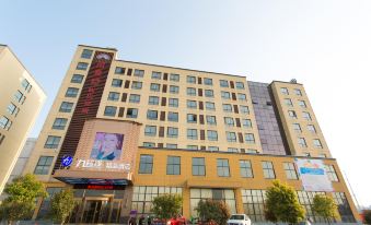 Yiyang Jiu Duan Line Boutique Hotel