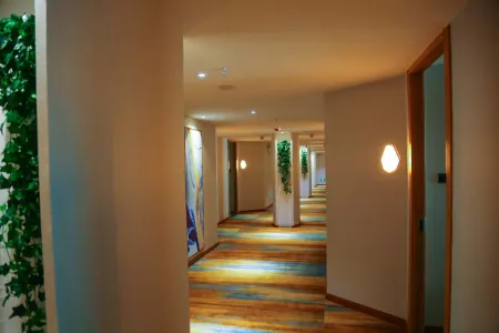 Zigui Man Time Boutique Hotel