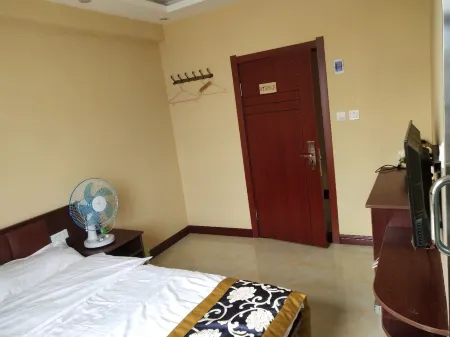 Huma YIlv Holiday Hotel