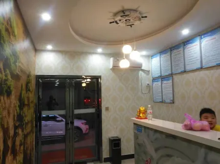 Shangluo Business Hotel in Shuifang Отели рядом с достопримечательностью «Shangluo University»