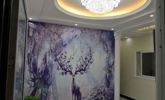 Qufu Huajian Theme Hotel