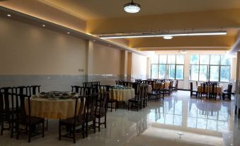 You & Me Resort Hotel - Housity