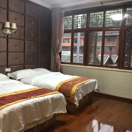 Xinhua Xionghuazhai Farmhouse