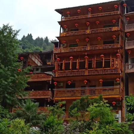 Gongtan Ancient Town Shiziju Inn