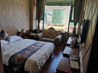 拉萨卢浮花园酒店 - 精致豪华大床房