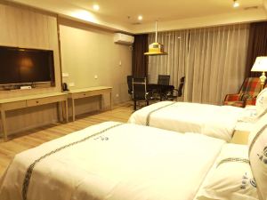 Yiding Hotel (Linshui Afuer Chain Store)