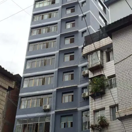 Xinxin Business Hotel (People's Square) Отели в г. Илян