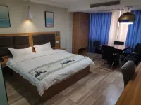 Lu'an Jinling Theme Hotel Hotels near Horizontal Head Wonderland