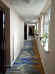 Fenghuang Business Hotel
