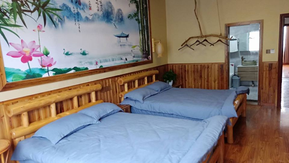 Rongshe Hostel