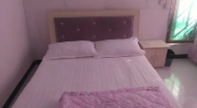 Daozhen Kuzhu Leisure Mountain Villa