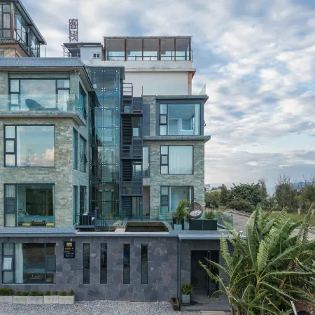 Dali Yusu Lingfeng Seaview Inn