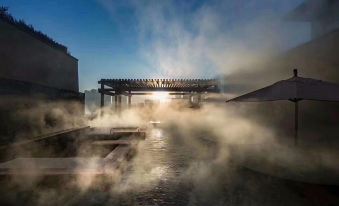 Qinghe Peninsula Hot Spring Resort Hotel