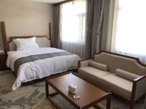 Shangri-La Hotel