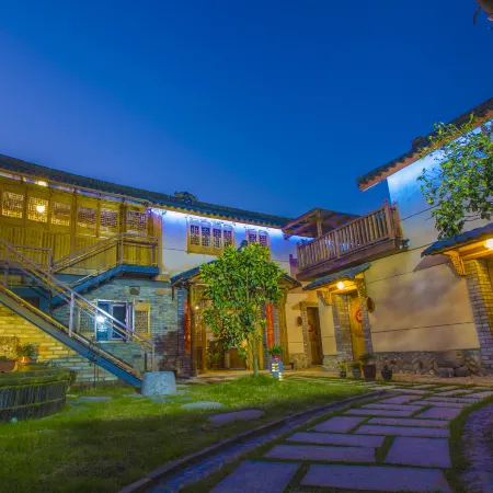 Songyang Yuequanzhuang Inn