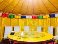 Luding Tangge Farm Stay