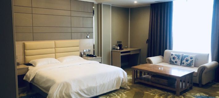 Lingshan Xinde Business Hotel (Xinwei Town Branch) Hotel di Ling Shan